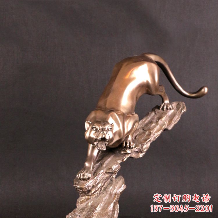 达州猎豹玻璃钢雕塑——高级定制精美雕塑