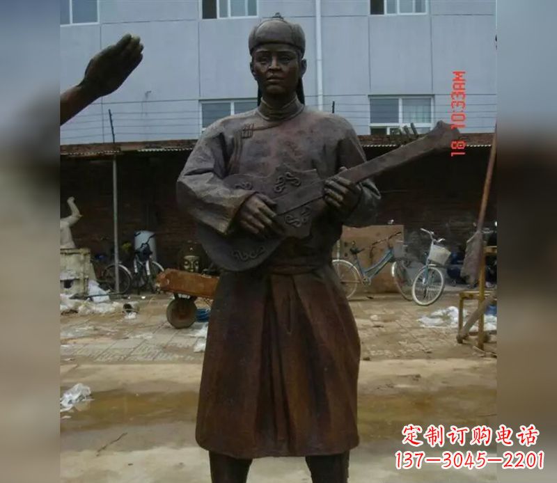 达州蒙古族男人演奏公园人物铜雕