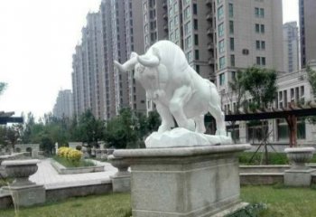 达州汉白玉开荒牛小区园林动物石雕