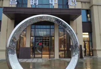 达州镜面时尚圆环不锈钢雕塑
