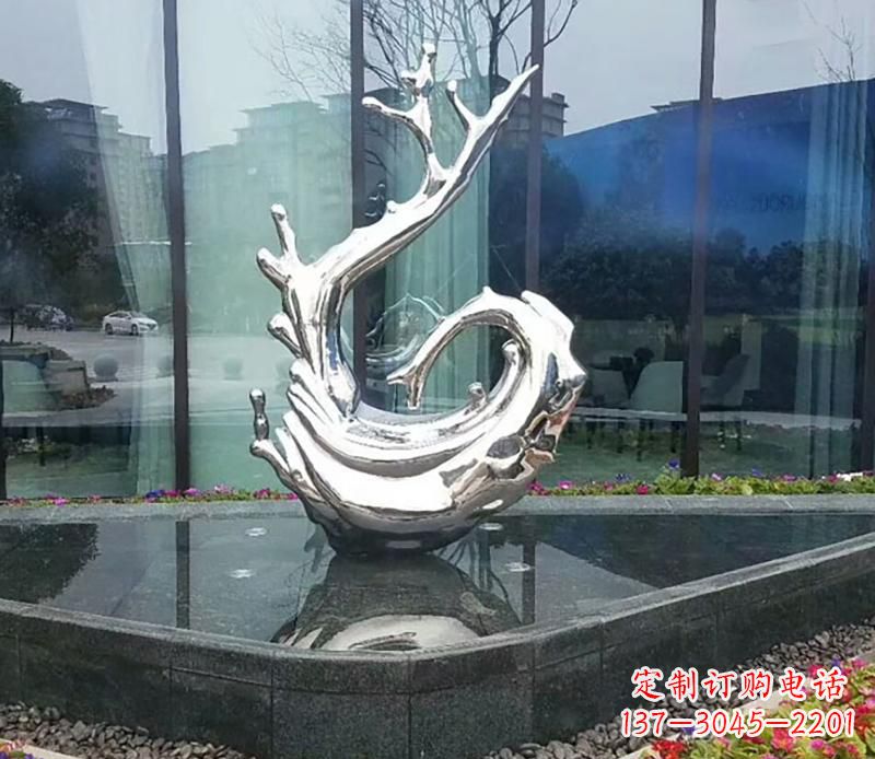 达州炫耀雕塑——不锈钢火苗抽象雕塑