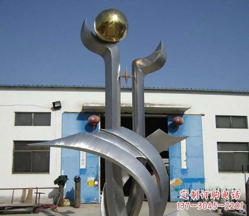 达州中领雕塑:不锈钢树叶雕塑,精美绝伦