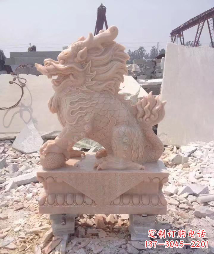 达州标题:尊贵高贵,中领雕塑定制的精致石雕麒麟