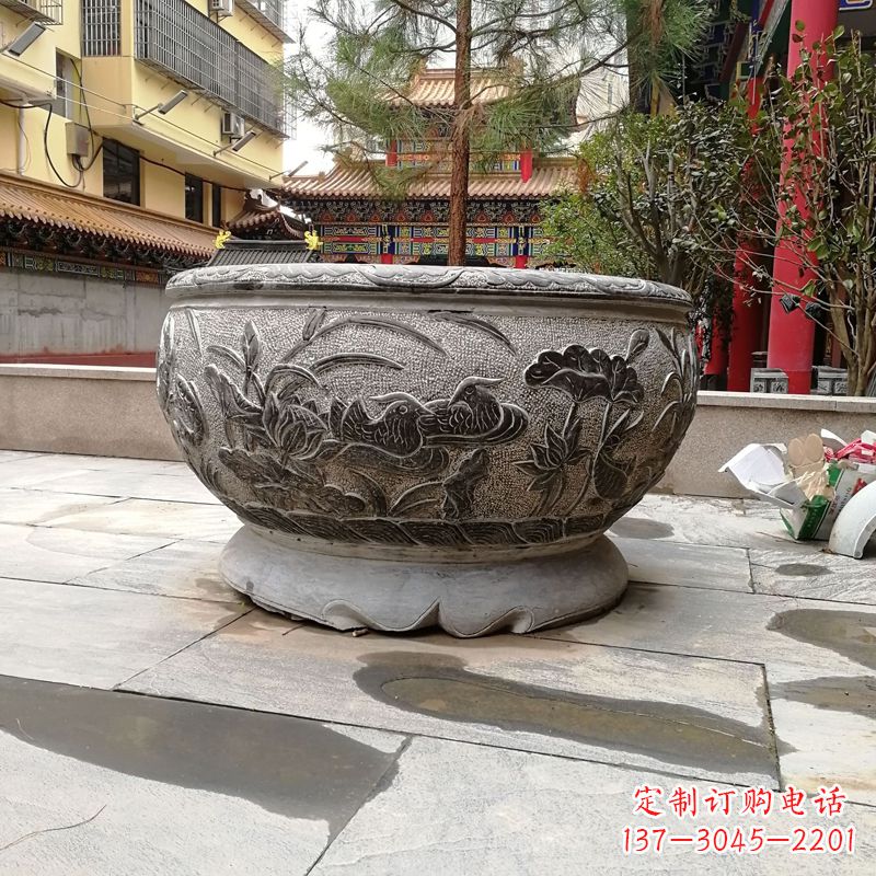 达州青石仿古风格鱼缸雕塑