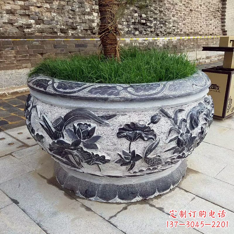 达州青石仿古风格的花盆雕塑