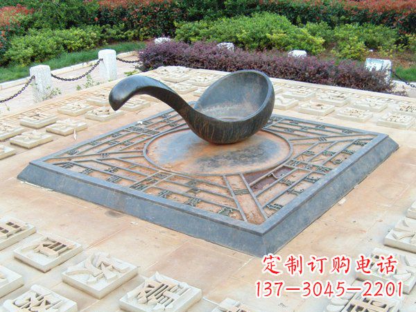 达州青铜司南指南针:体现传统文化的精致雕塑