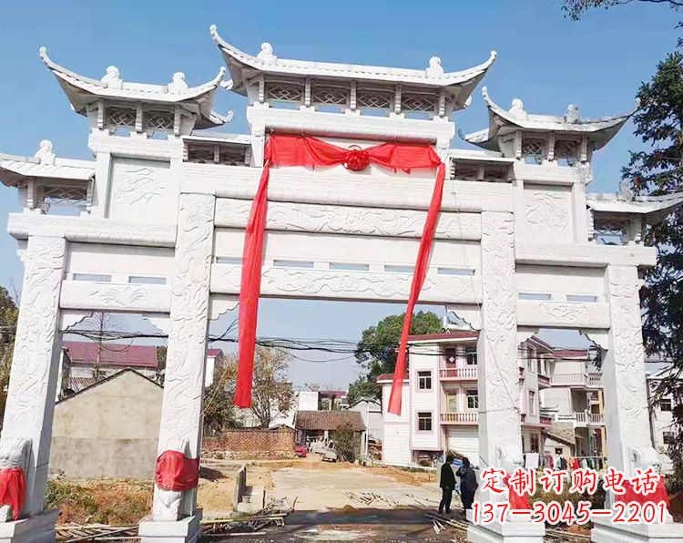 达州三门三楼石雕牌坊:专业定制牌坊雕塑