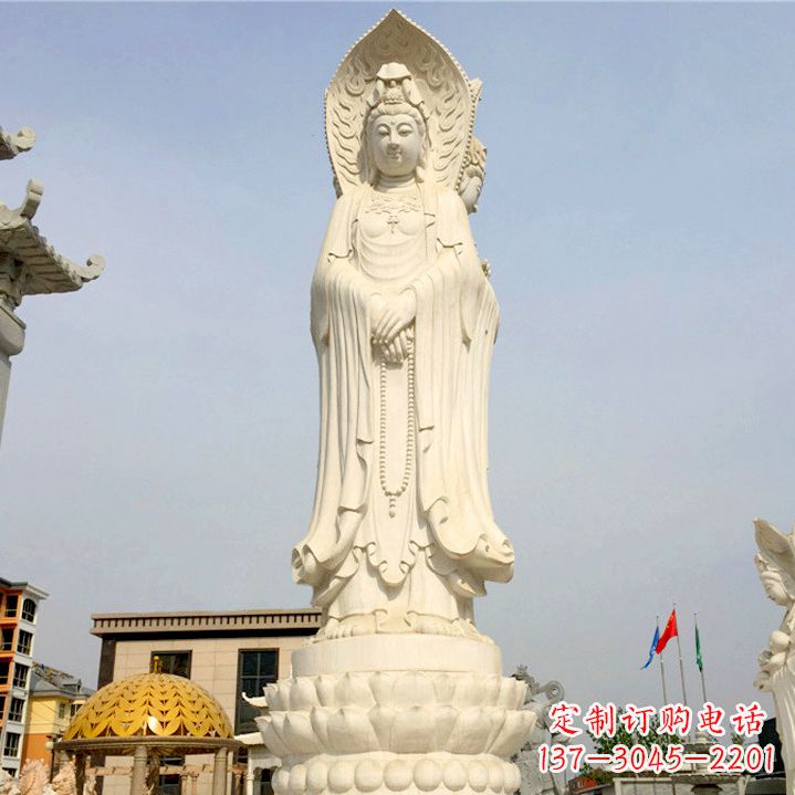 达州中领雕塑:观音三面佛像雕塑