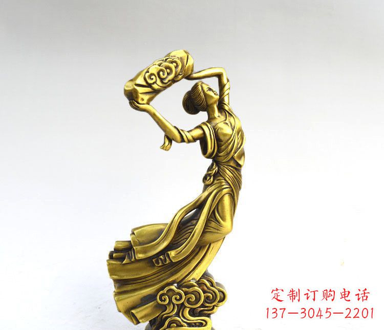 达州传承古老神话的女娲雕塑