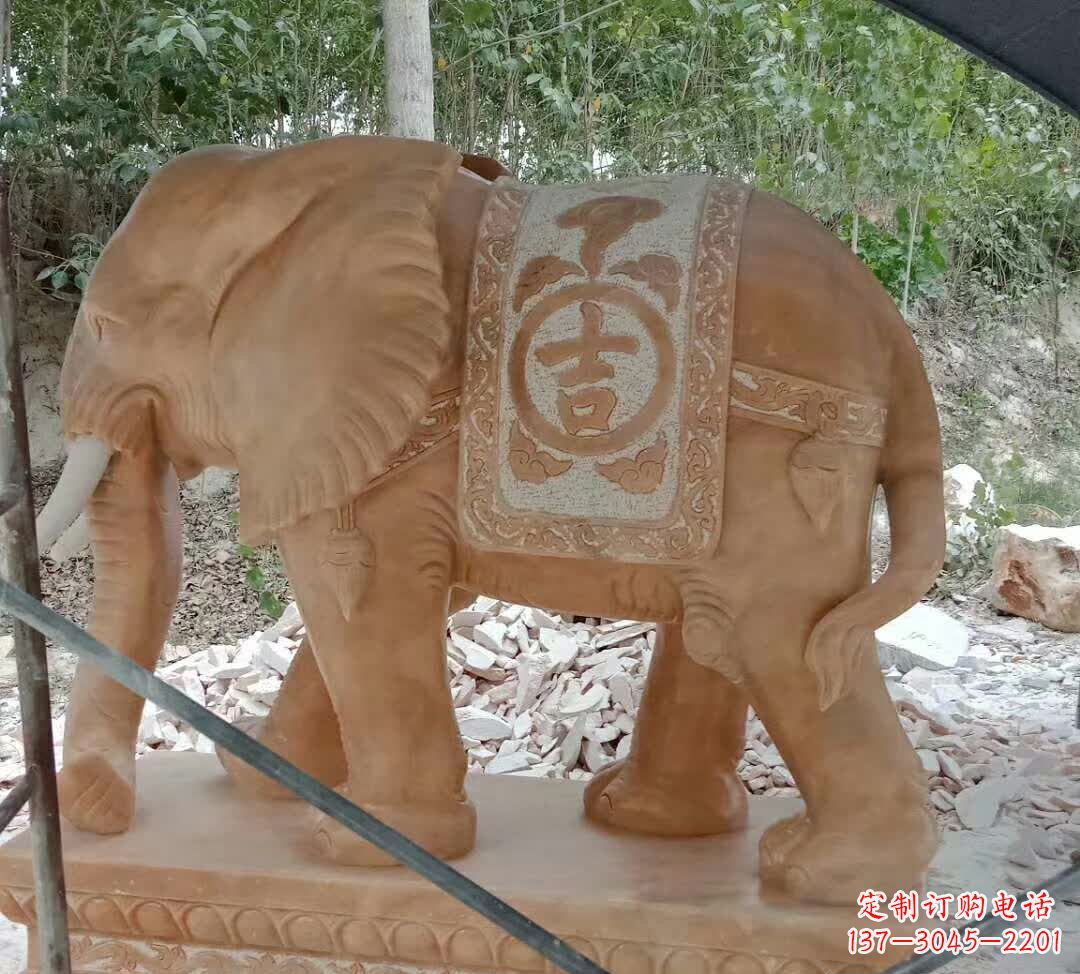 达州美观高雅的吉祥大象雕塑