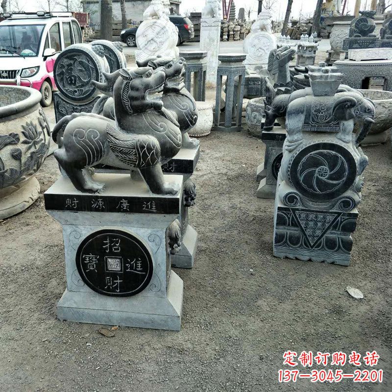 达州中领雕塑拥有一支由经验丰富的石雕大师组成…