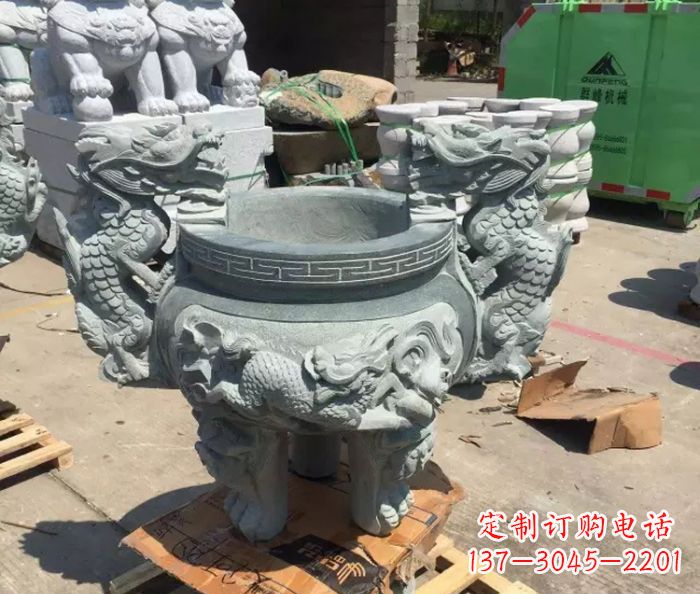 达州寺庙景观青石龙头香炉石雕 (2)