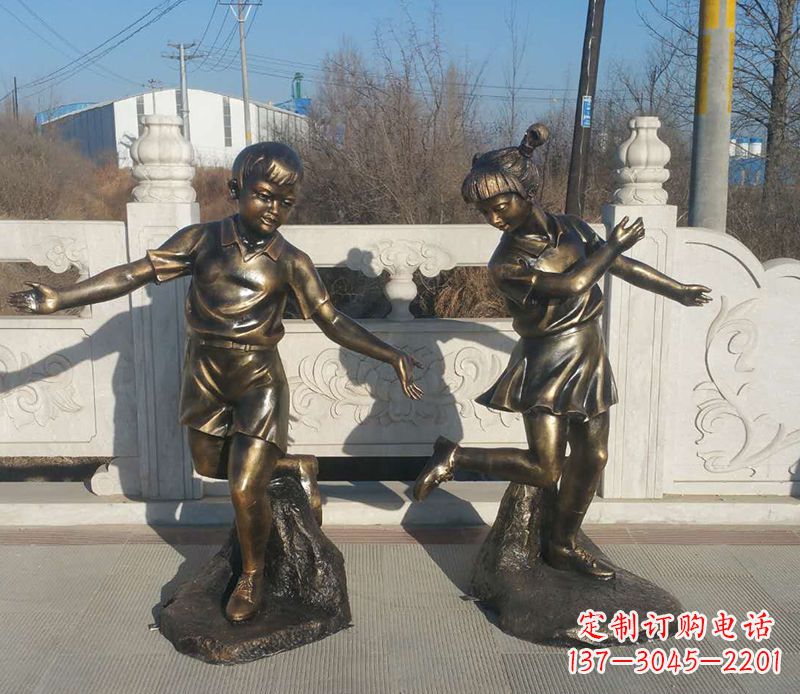 达州踢毽子的儿童铜雕