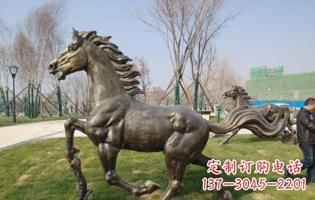 达州铜雕奔马
