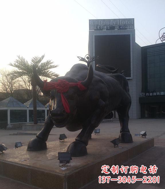 达州铜雕牛公园动物雕塑