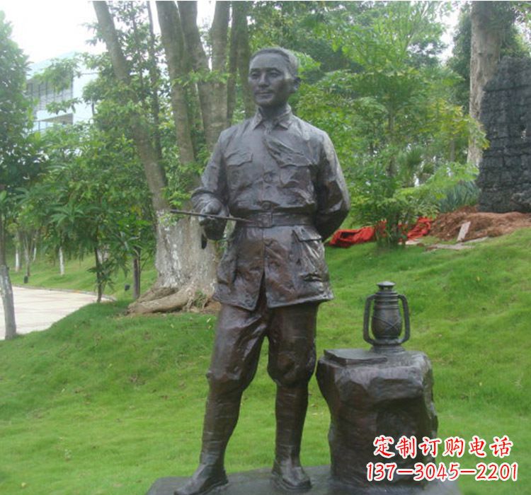 达州铜雕青年时期邓小平