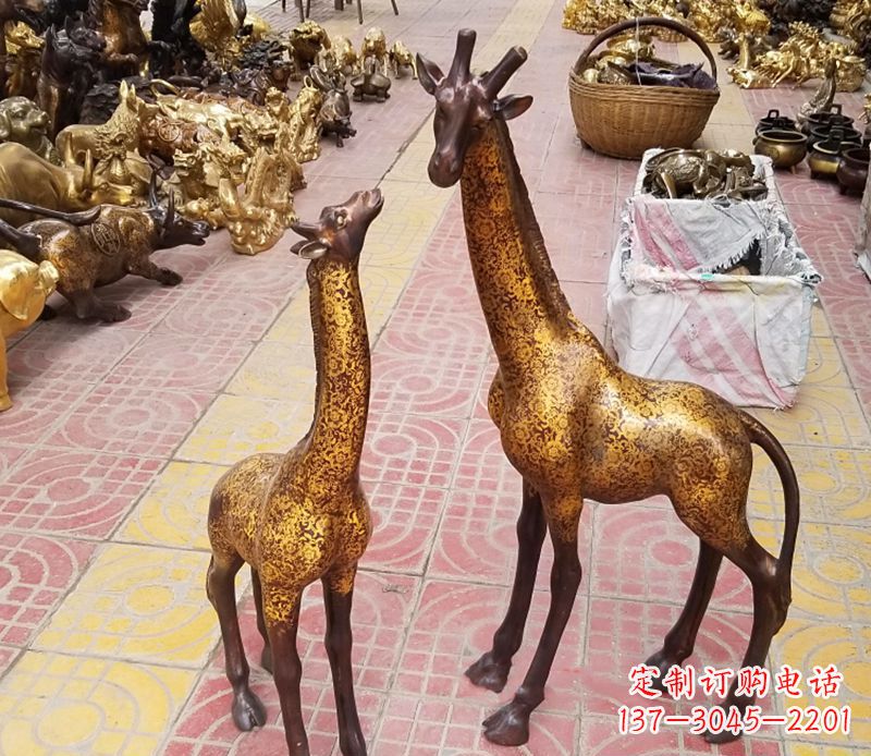 达州铜雕长颈鹿