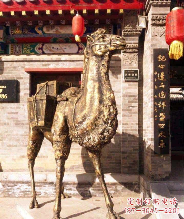 达州驮行李的骆驼动物铜雕