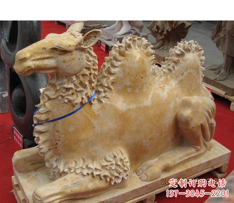 达州晚霞红动物骆驼石雕