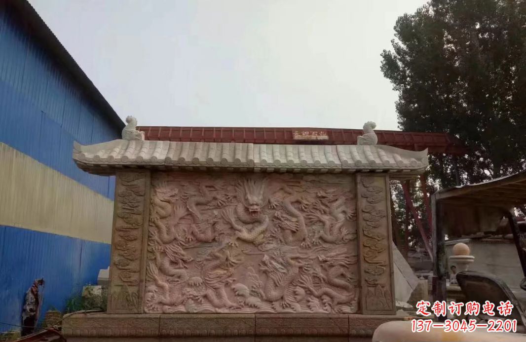 达州晚霞红公园别墅龙浮雕影壁