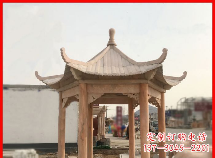 达州晚霞红公园六角石雕凉亭