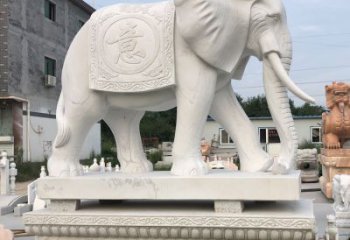 达州精美汉白玉雕塑：观音大象