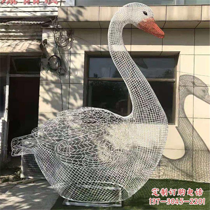 达州卧姿天鹅不锈钢草坪网格动物摆件