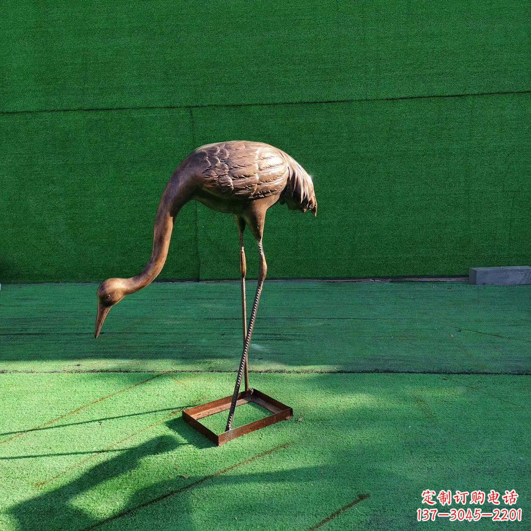 达州仙鹤拉鼓铜雕塑