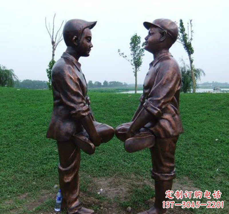 达州小孩斗鸡铸铜雕塑