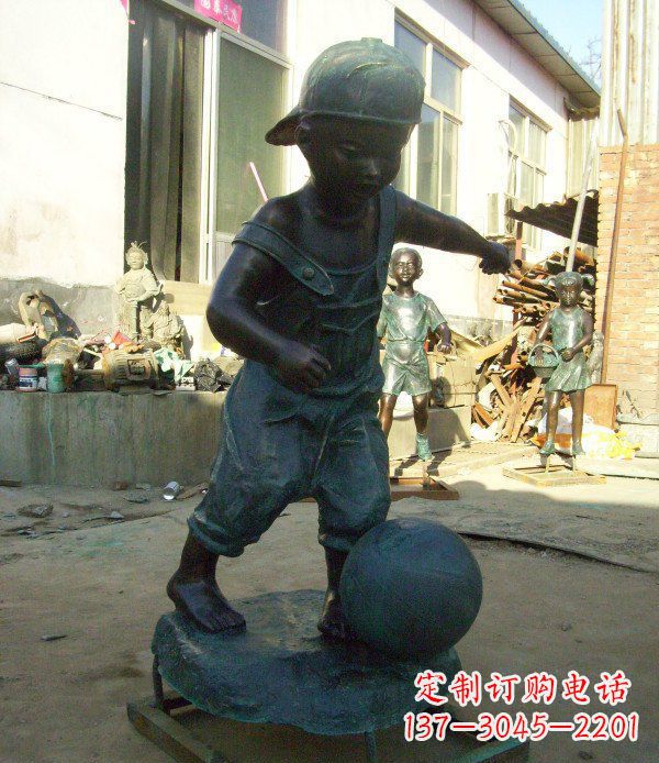 达州小孩玩耍青铜人物铜雕