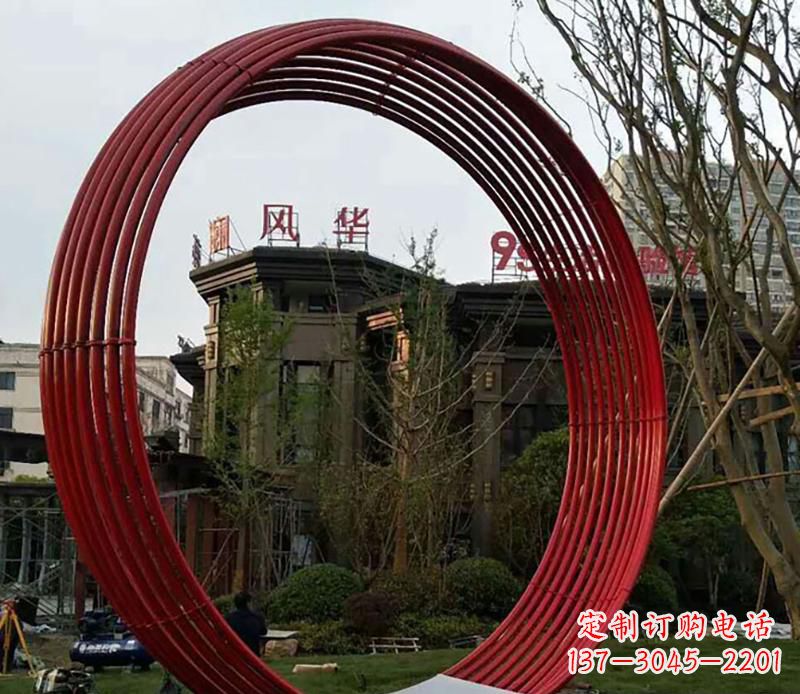 达州小区不锈钢圆环景观雕塑