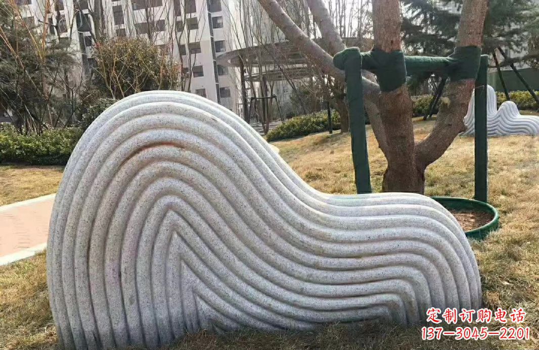 达州小区大理石纹理假山雕塑