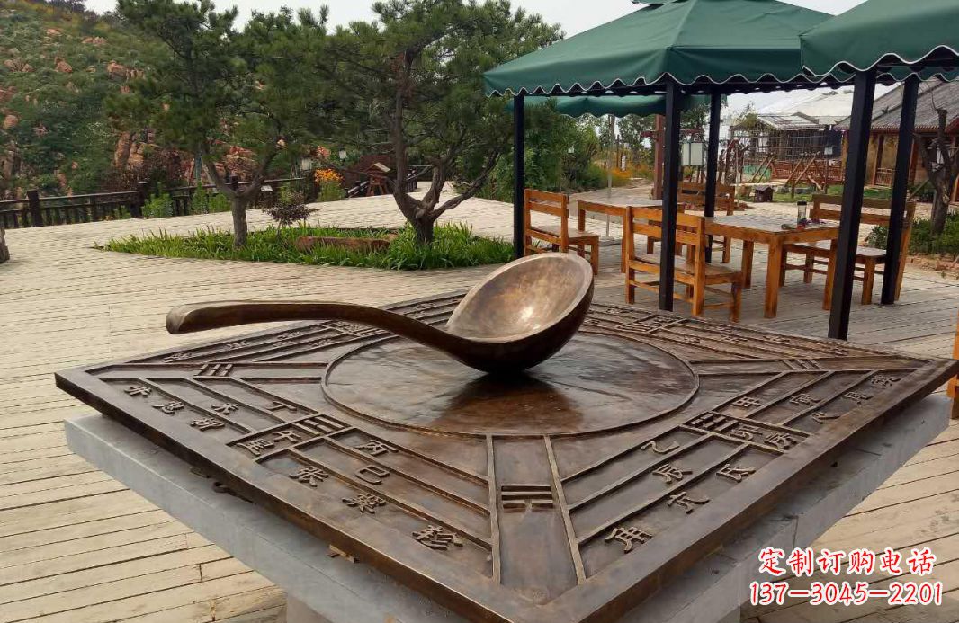 达州校园古代司南铜雕