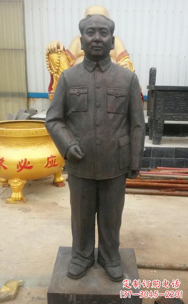 达州校园毛主席伟人铜雕