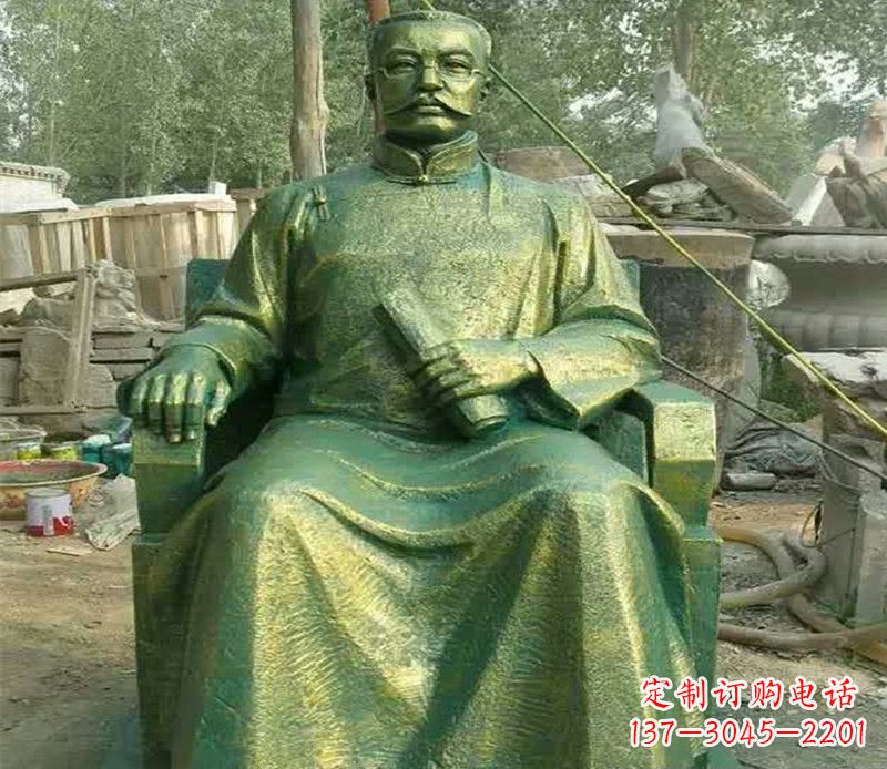 达州校园名人李大钊铜雕