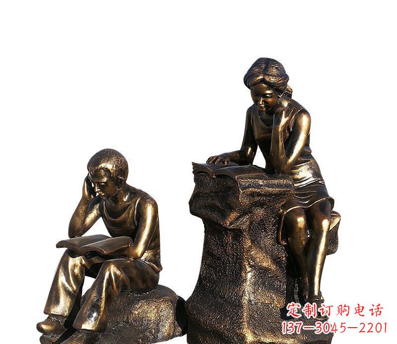 达州校园铸铜学生看书人物雕塑