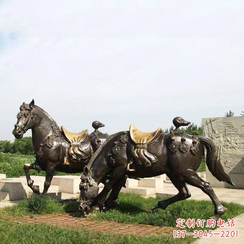 达州战马群公园景区动物情景雕塑