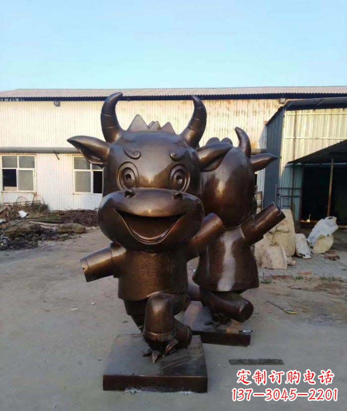 达州招财牛玻璃钢仿铜动物雕塑