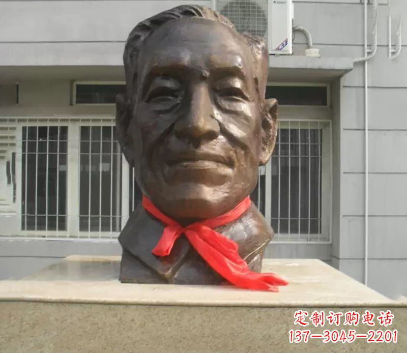达州朱宪彝校园名人头像铜雕