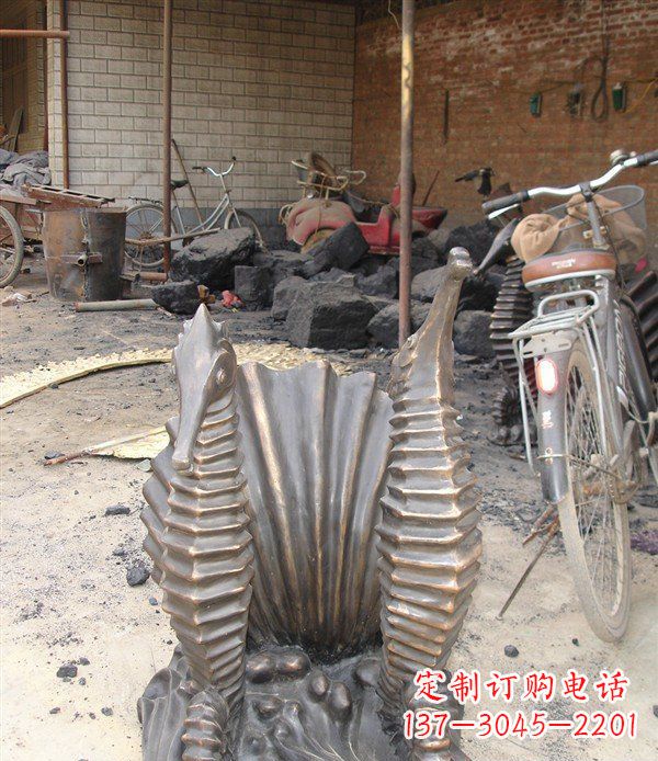 达州铸铜海马小区动物铜雕