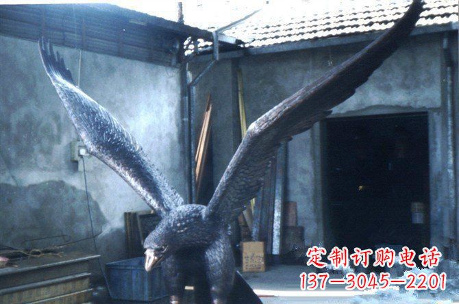 达州铸铜老鹰企业动物铜雕
