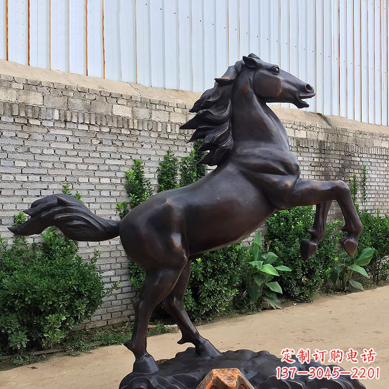 达州铸铜马儿雕塑