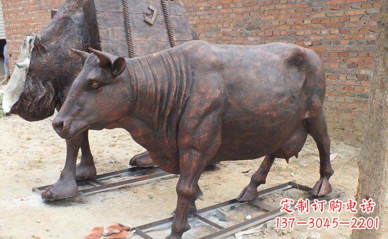 达州铸铜奶牛公园动物铜雕