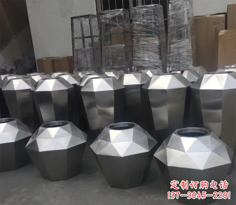 达州不锈钢组合花盆雕塑