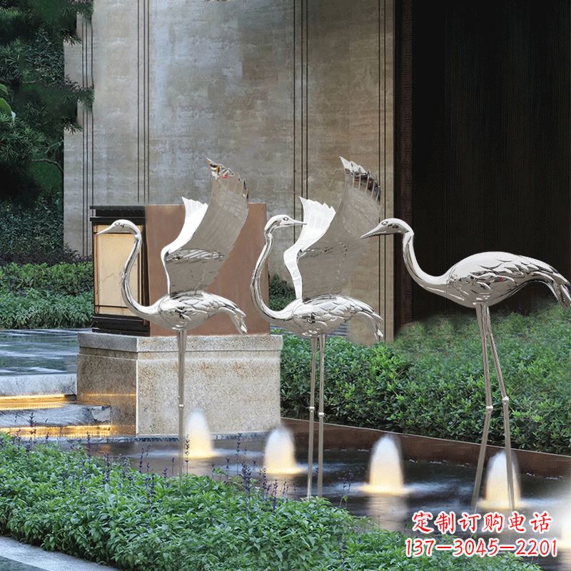 达州鹤雕塑-公园不锈钢镜面喷泉中的鹤雕塑