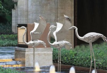 达州鹤雕塑-公园不锈钢镜面喷泉中的鹤雕塑